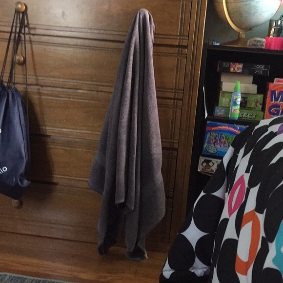 Towel - Picture 1 of 1